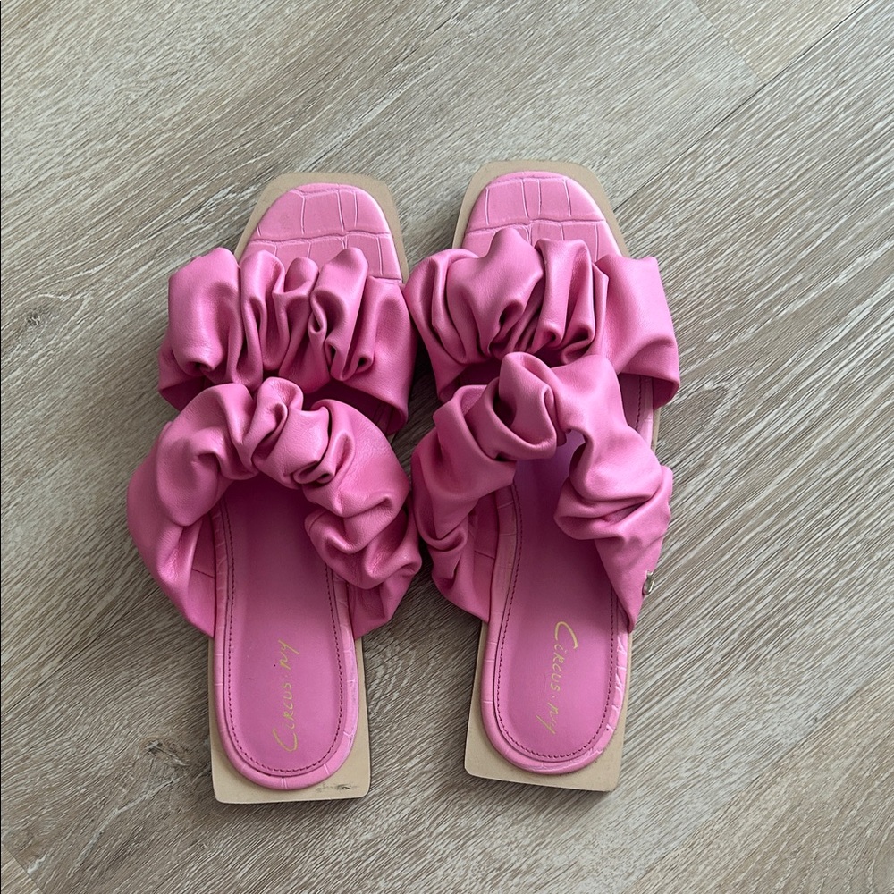 Sam Edelman Pink Ruffle Sandals - Picture 3 of 5